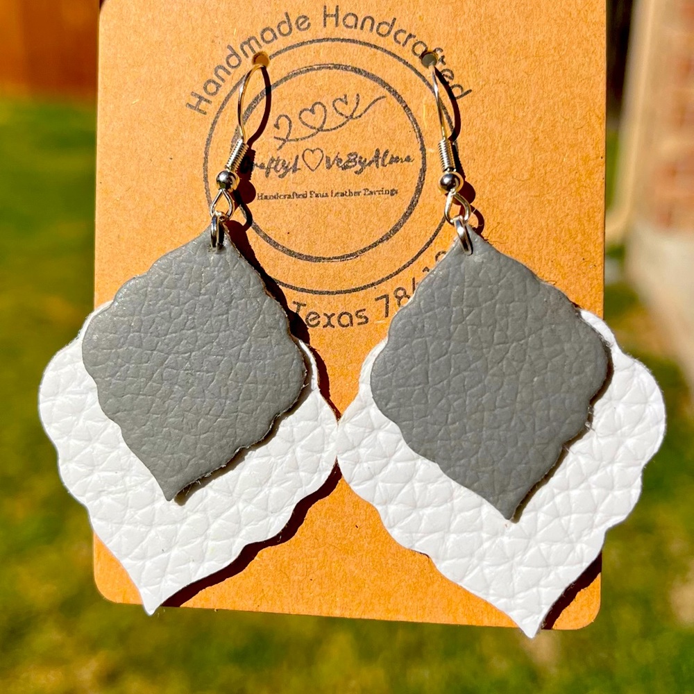 Cute Flower-Diamond White and Grey Faux Leather Earrings